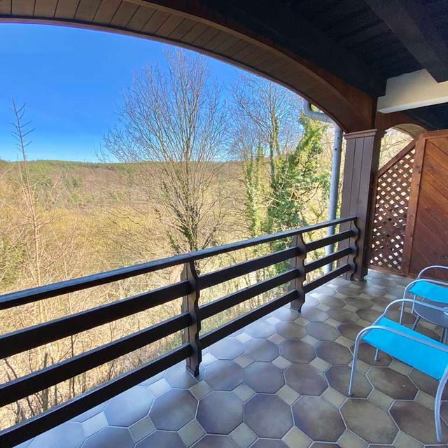 Balkon im Familienzimmer auf Burg Lockenhaus